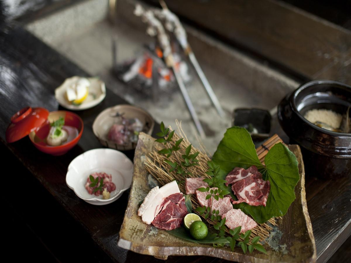 Готель Gokuraku Onsen Takumi No Yado Такахару Екстер'єр фото