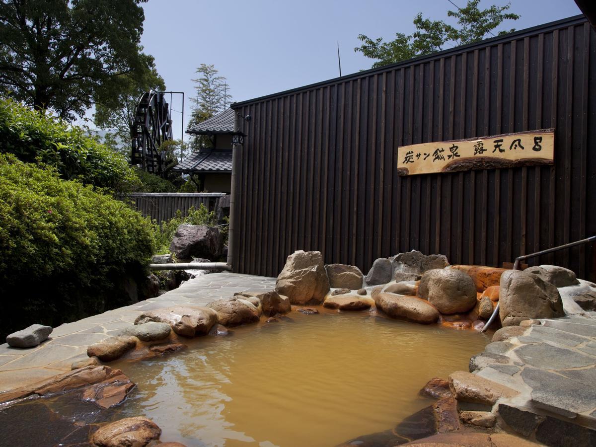 Готель Gokuraku Onsen Takumi No Yado Такахару Екстер'єр фото