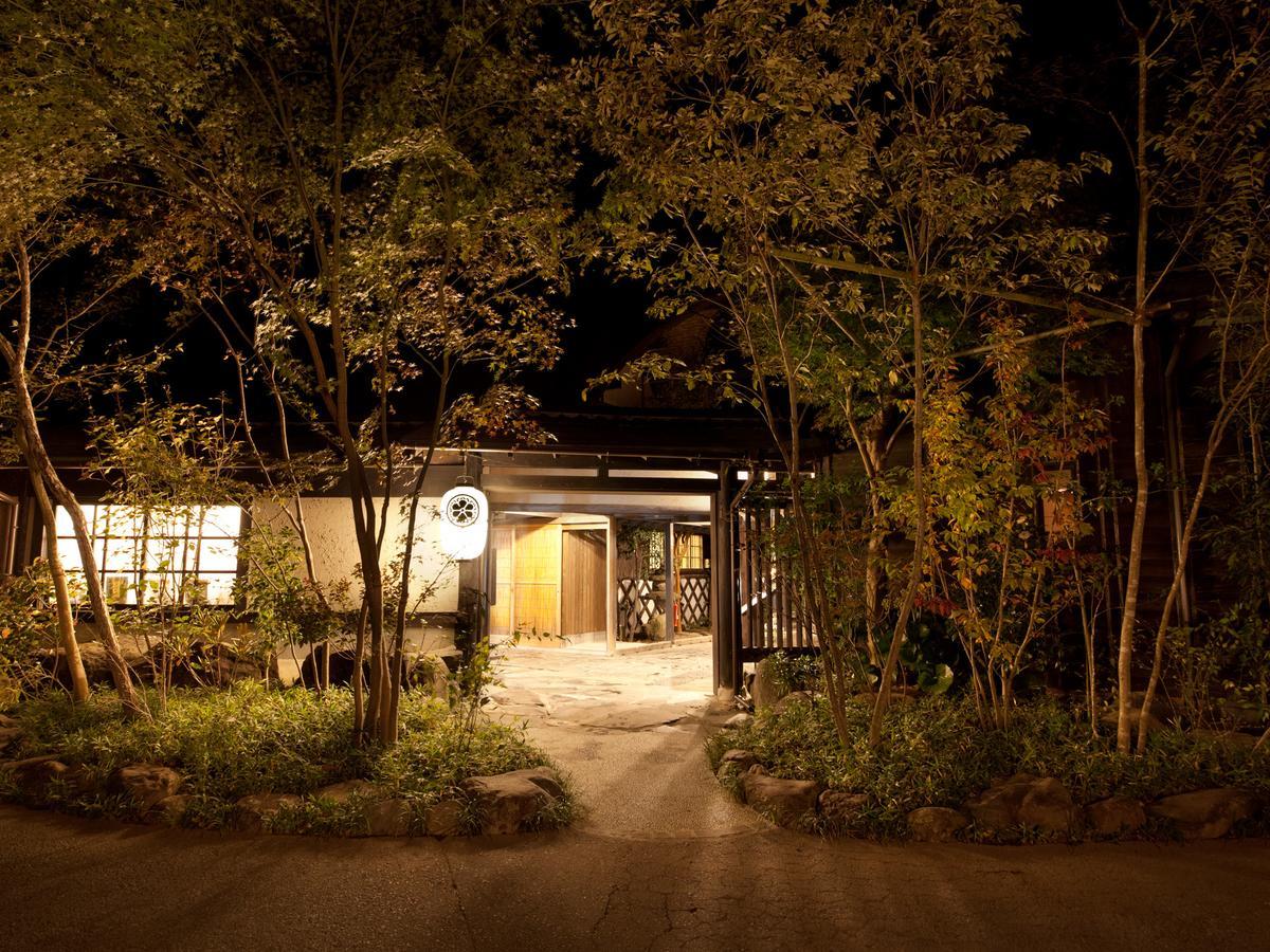Готель Gokuraku Onsen Takumi No Yado Такахару Екстер'єр фото
